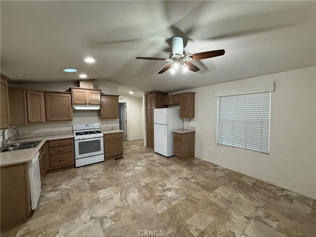 Photo of 11101 Imperial Hwy #84, Norwalk, CA 90650 (MLS # OC26009463)