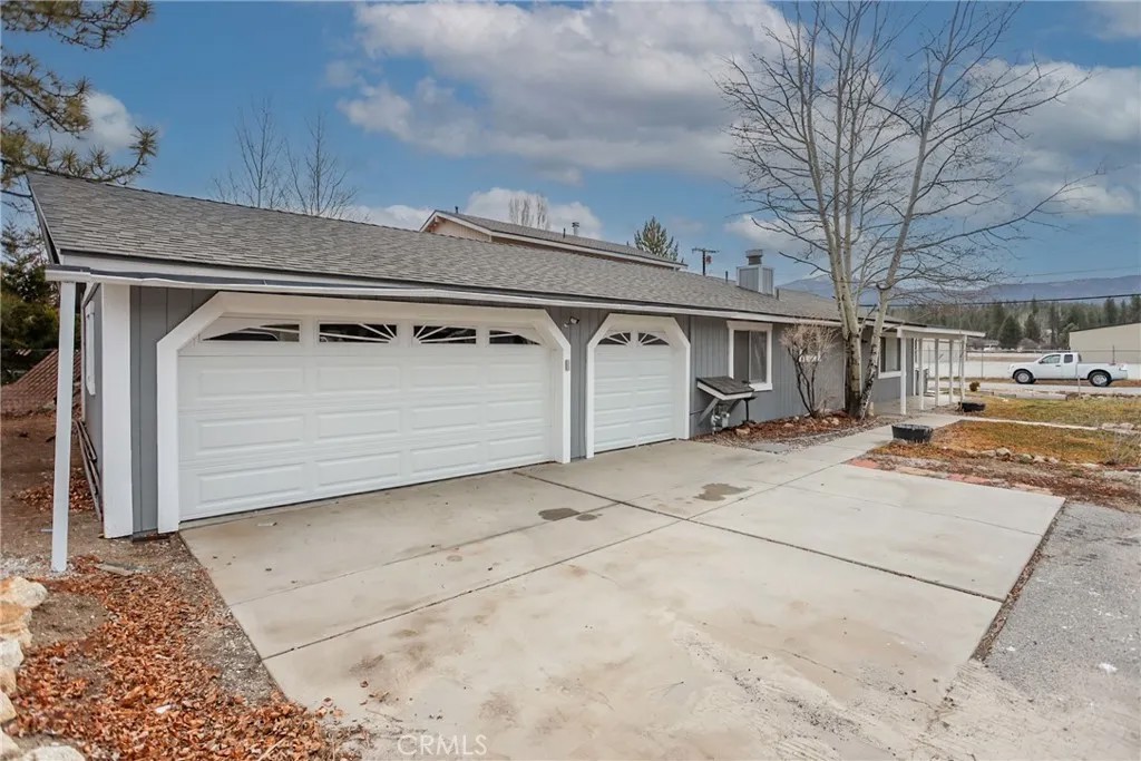 171 W Meadow