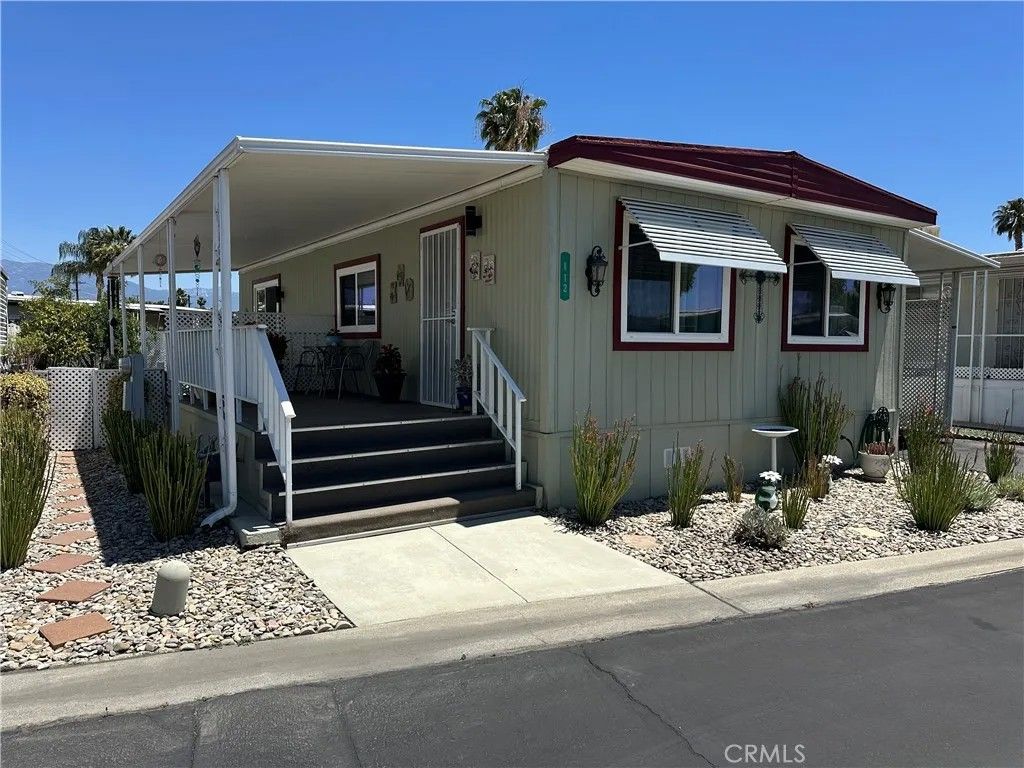 Photo of 260 N Lyon AVE #112, Hemet, CA 92543 (MLS # CV26105869)