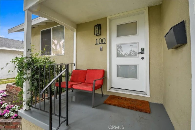 100 W Bort Street