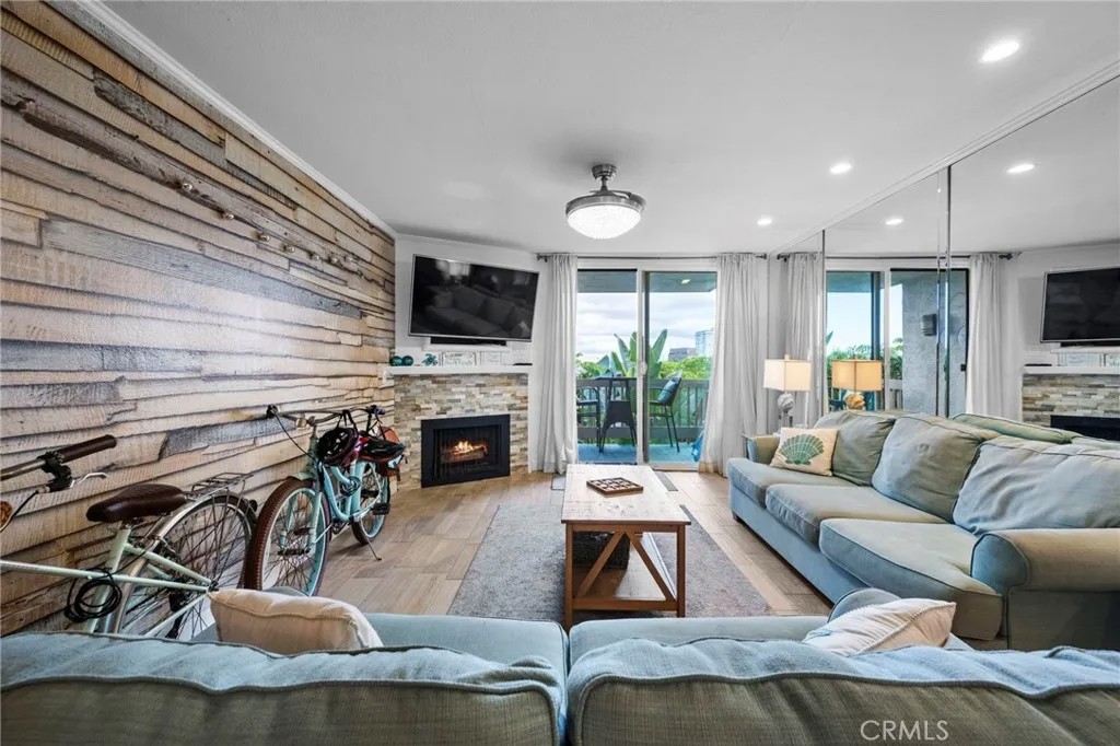 999 N Pacific Street F101