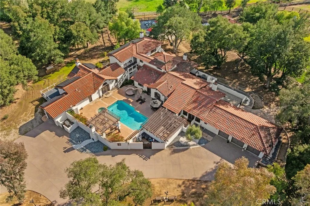 20575 Avenida De Arboles