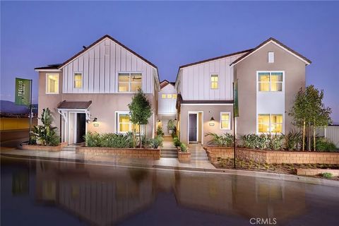 16573 Bottlebrush Lane 3 Fontana CA 92336