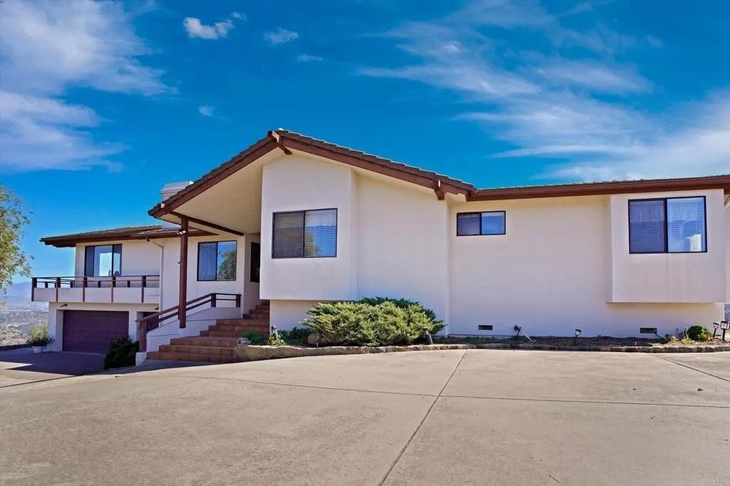 Photo of 10549 Cerveza Drive, Escondido, CA 92026 (MLS # NDP2602434)