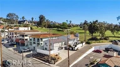 102 E Avenida San Gabriel