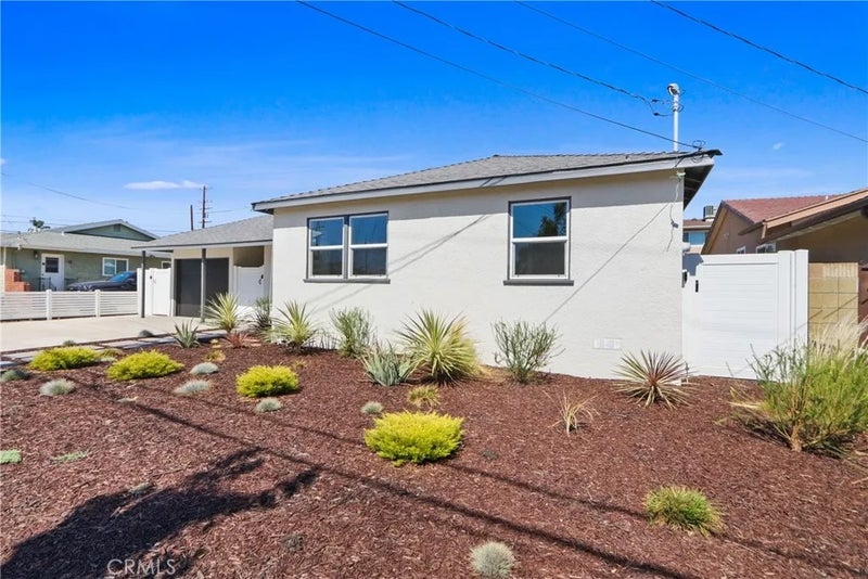 2367 W 230th
