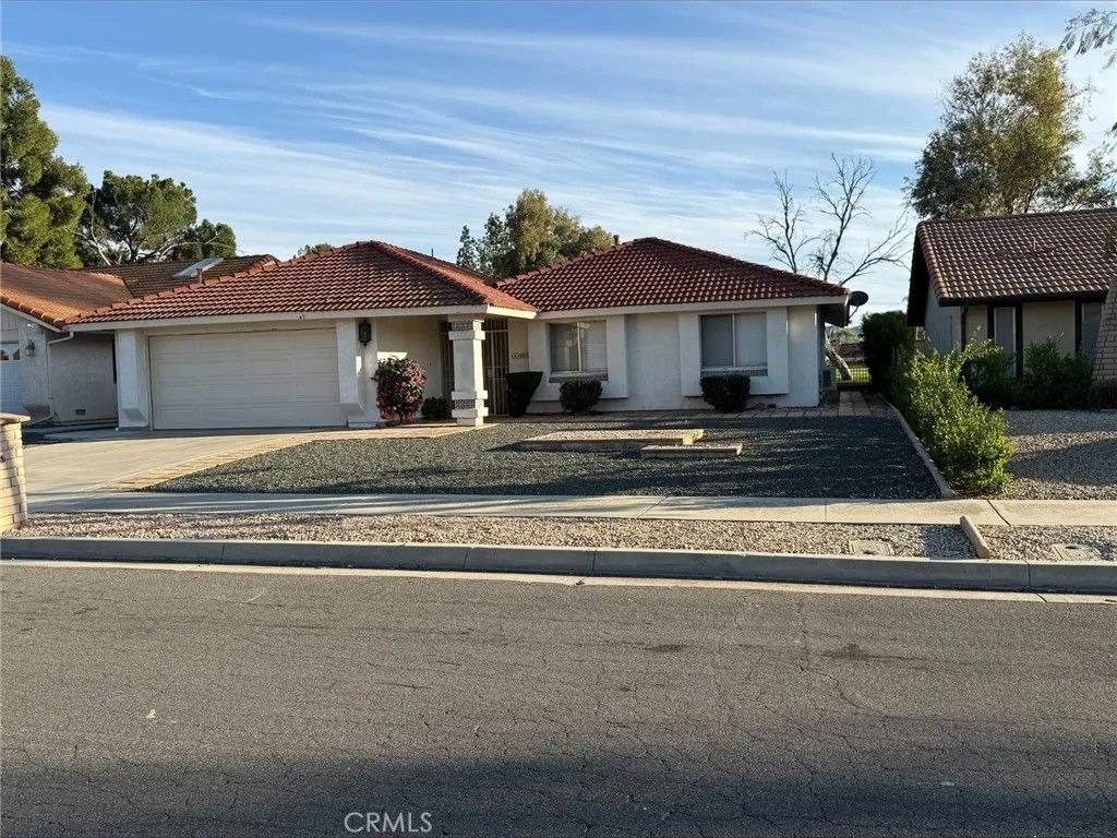 Photo of 1885 Silver Oak Way, Hemet, CA 92545 (MLS # SW26045921)