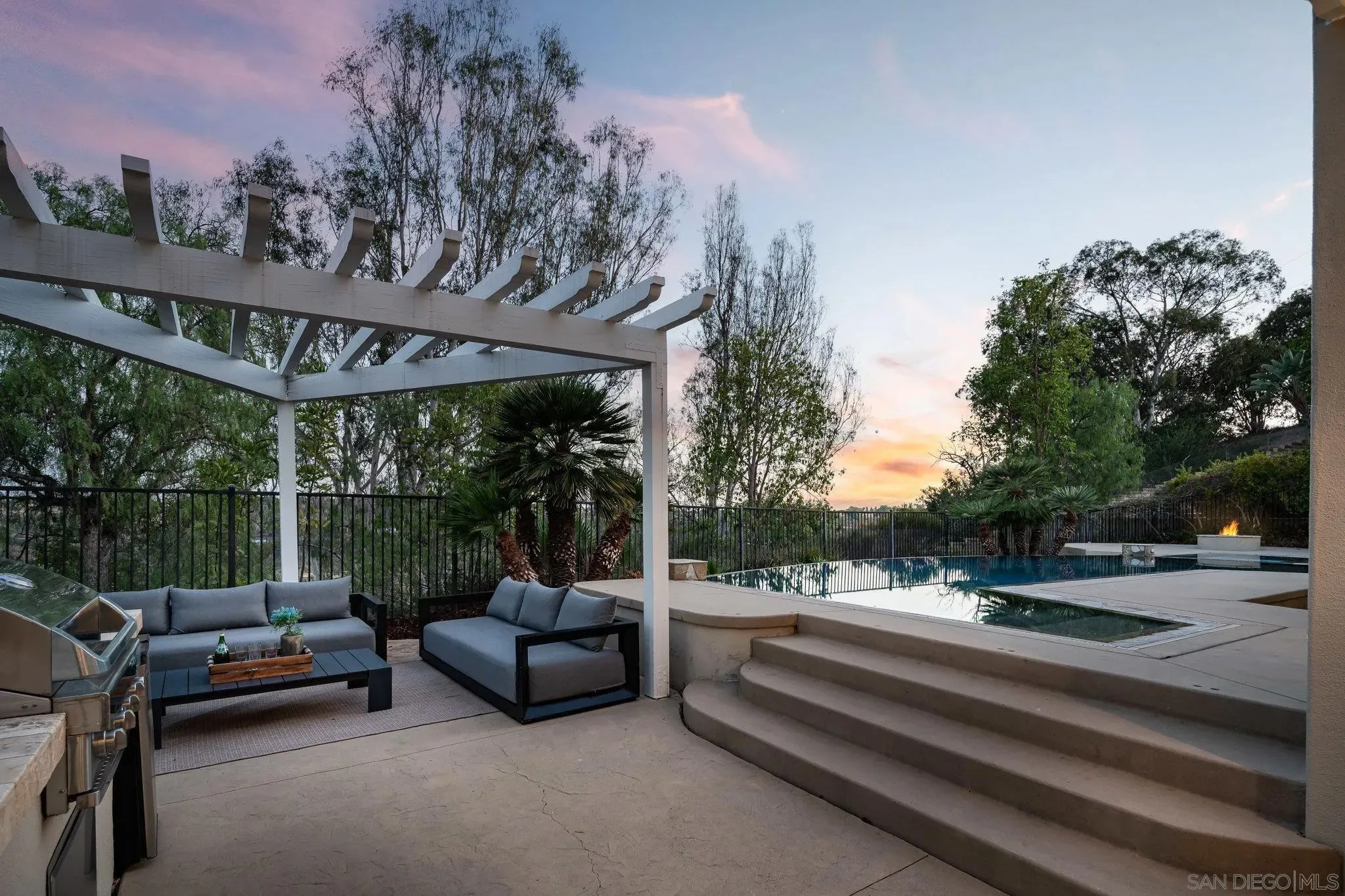 San Diego, California 92127, United States, 5 Bedrooms Bedrooms, ,6 BathroomsBathrooms,Residential,Active,205707