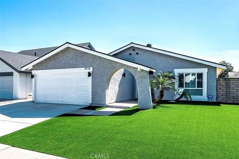 Photo of 4938 E Glenview Ave, Anaheim, CA 92807 (MLS # LG26056572)