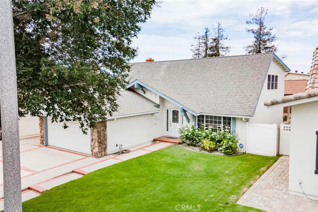14911 Featherhill