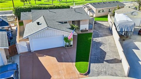 Photo of 21005 Longworth Ave, Lakewood, CA 90715 (MLS # OC26012892)