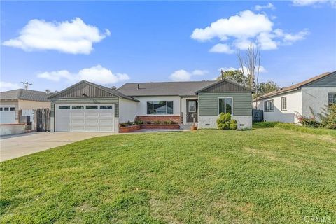Photo of 171 W Tudor St, Covina, CA 91722 (MLS # CV26045635)