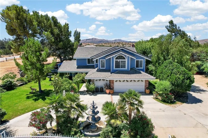 3848 E AVENUE T4
