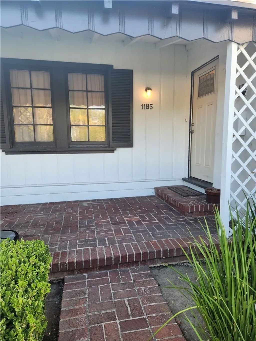 Photo of 1185 Hauser Boulevard, Los Angeles, CA 90019 (MLS # SR26007784)