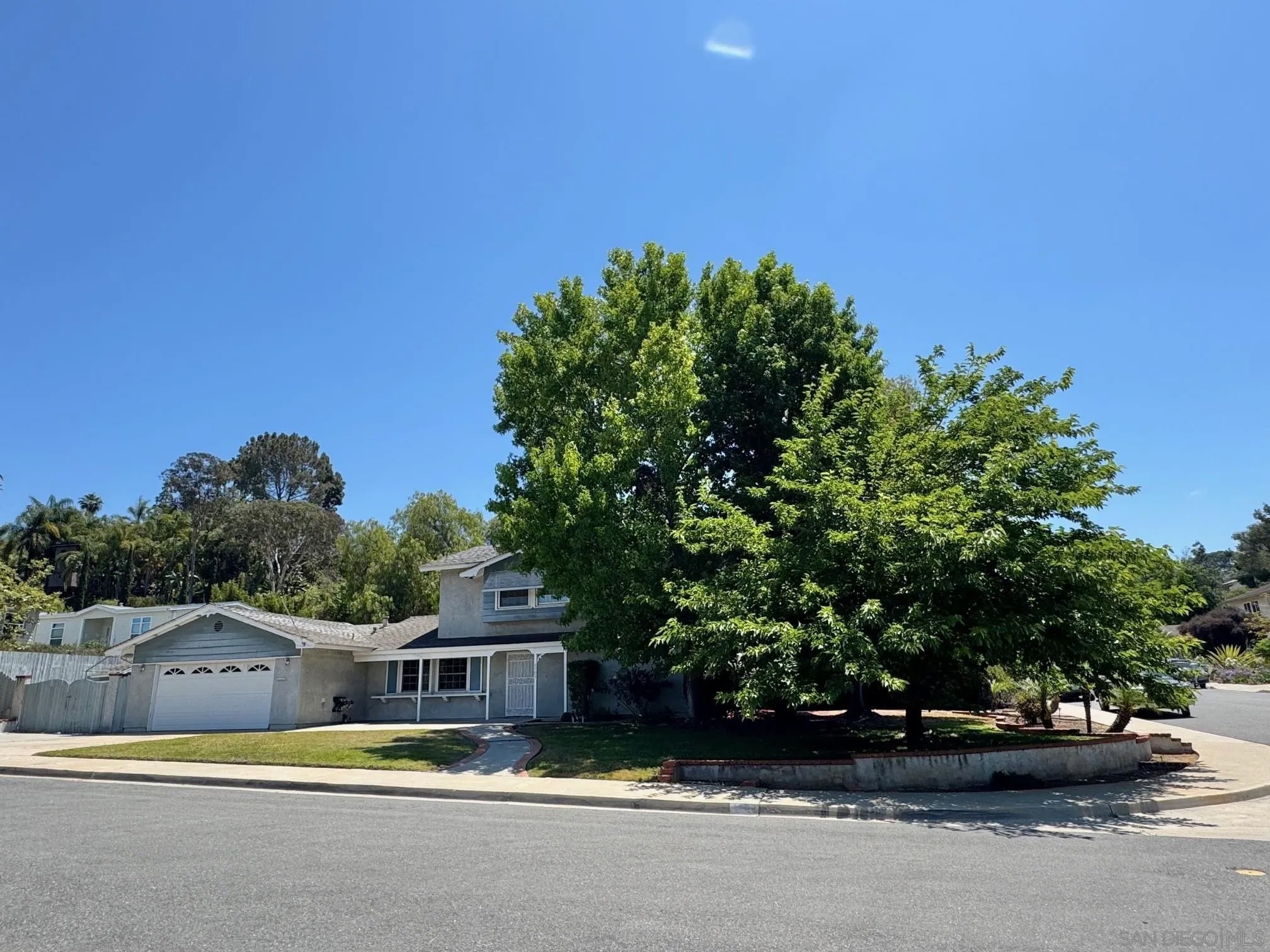 4703 Helix Glen Dr
