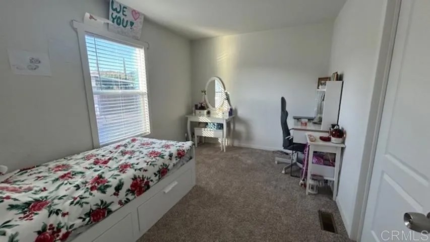 2700 E Valley Pkwy 189