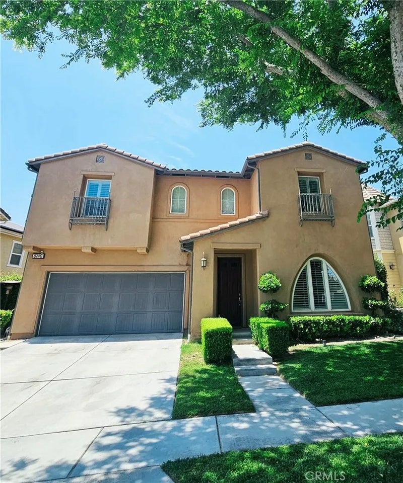 8740 Founders Grove