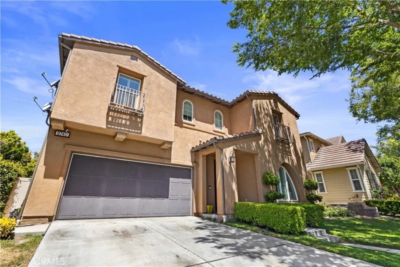 8740 Founders Grove
