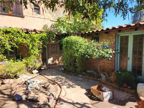 Tiny photo for 3221 Redwood Dr, Riverside, CA 92501 (MLS # IV25241550)
