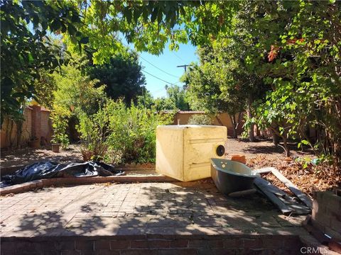 Tiny photo for 3221 Redwood Dr, Riverside, CA 92501 (MLS # IV25241550)
