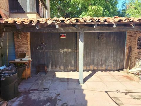 Tiny photo for 3221 Redwood Dr, Riverside, CA 92501 (MLS # IV25241550)