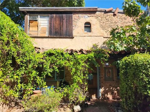 Tiny photo for 3221 Redwood Dr, Riverside, CA 92501 (MLS # IV25241550)