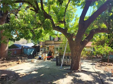 Tiny photo for 3221 Redwood Dr, Riverside, CA 92501 (MLS # IV25241550)