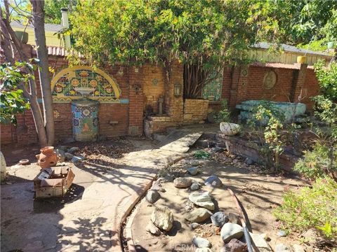 Tiny photo for 3221 Redwood Dr, Riverside, CA 92501 (MLS # IV25241550)