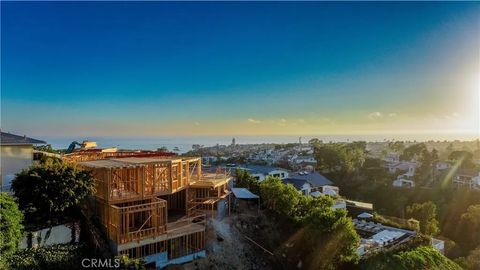 Tiny photo for 408 Mendoza Ter, Corona Del Mar, CA 92625 (MLS # OC25251493)