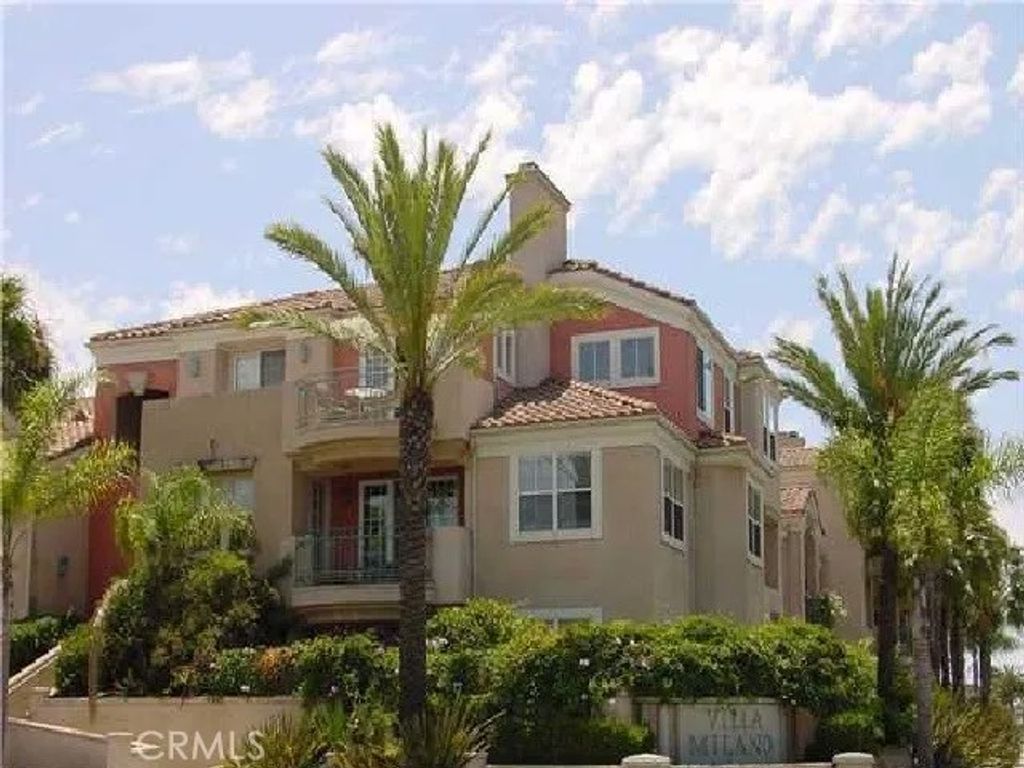 Photo of 5142 Warner Ave #205, Huntington Beach, CA 92649 (MLS # OC25239799)