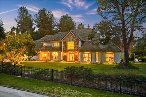 43925 El Lucero Temecula CA 92592