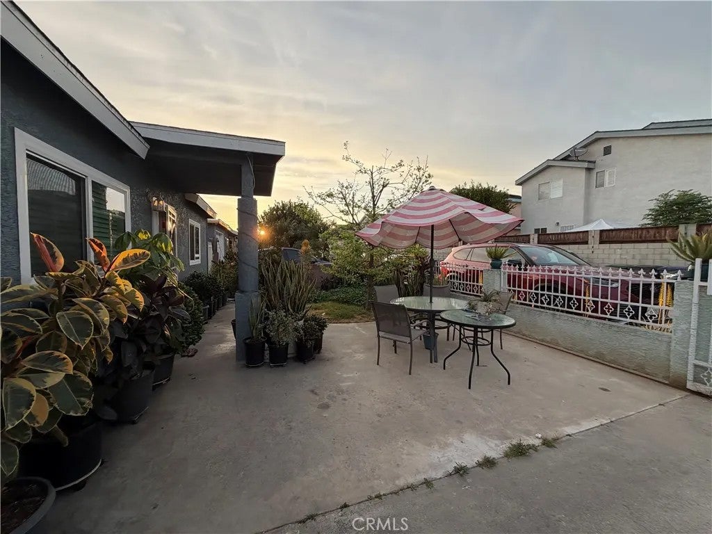 1454 E 215th Street