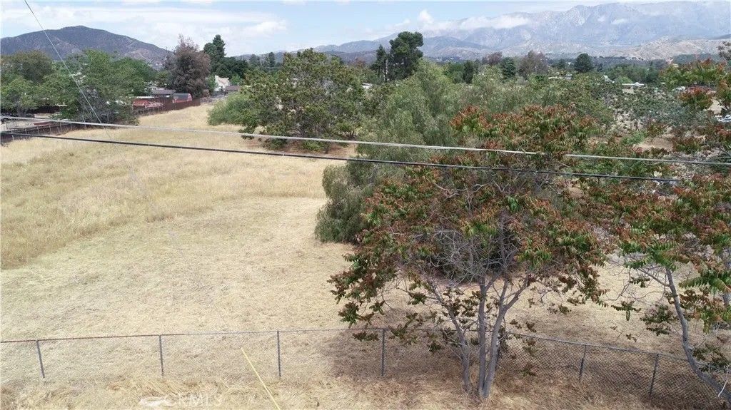 Photo of 39612 Lincoln St, Cherry Valley, CA 92223 (MLS # IG26089965)