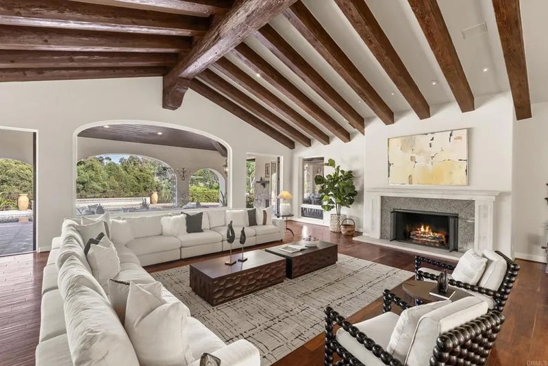 5202 San Elijo Ave