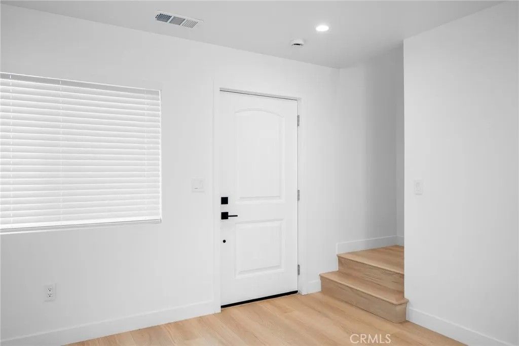 Photo of 6829 Agnes Avenue #1/2, North Hollywood, CA 91605 (MLS # GD26052304)