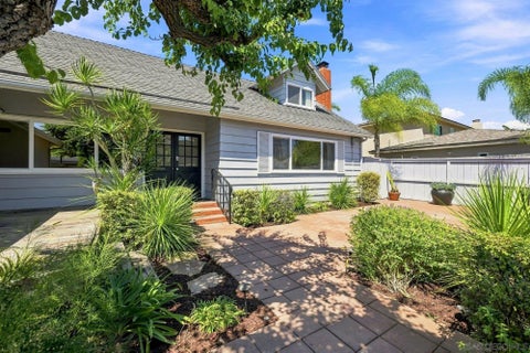 Photo of 2790 Palomino CIR, La Jolla, CA 92037 (MLS # 260022127)
