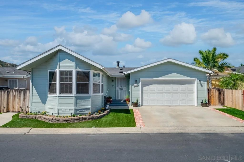 Photo of 15935 Spring Oaks Rd #124, El Cajon, CA 92021 (MLS # 260009037)