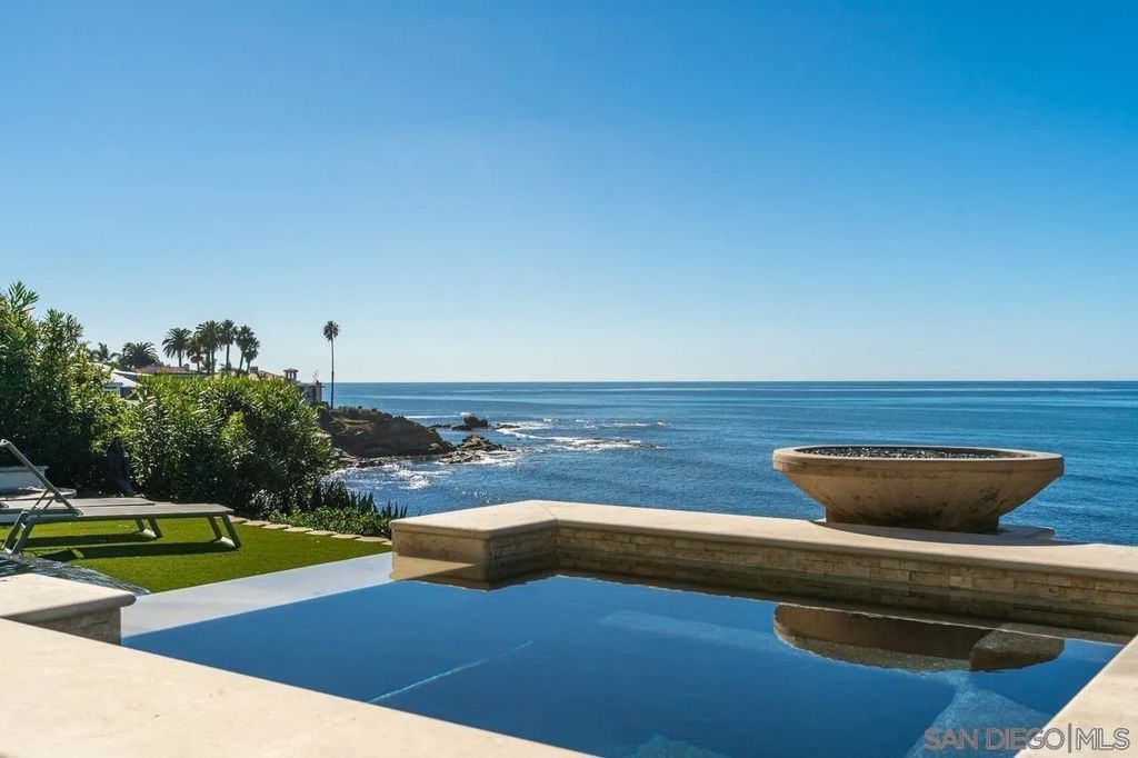 Photo of 5850 Camino De La Costa, La Jolla, CA 92037 (MLS # 250041523)