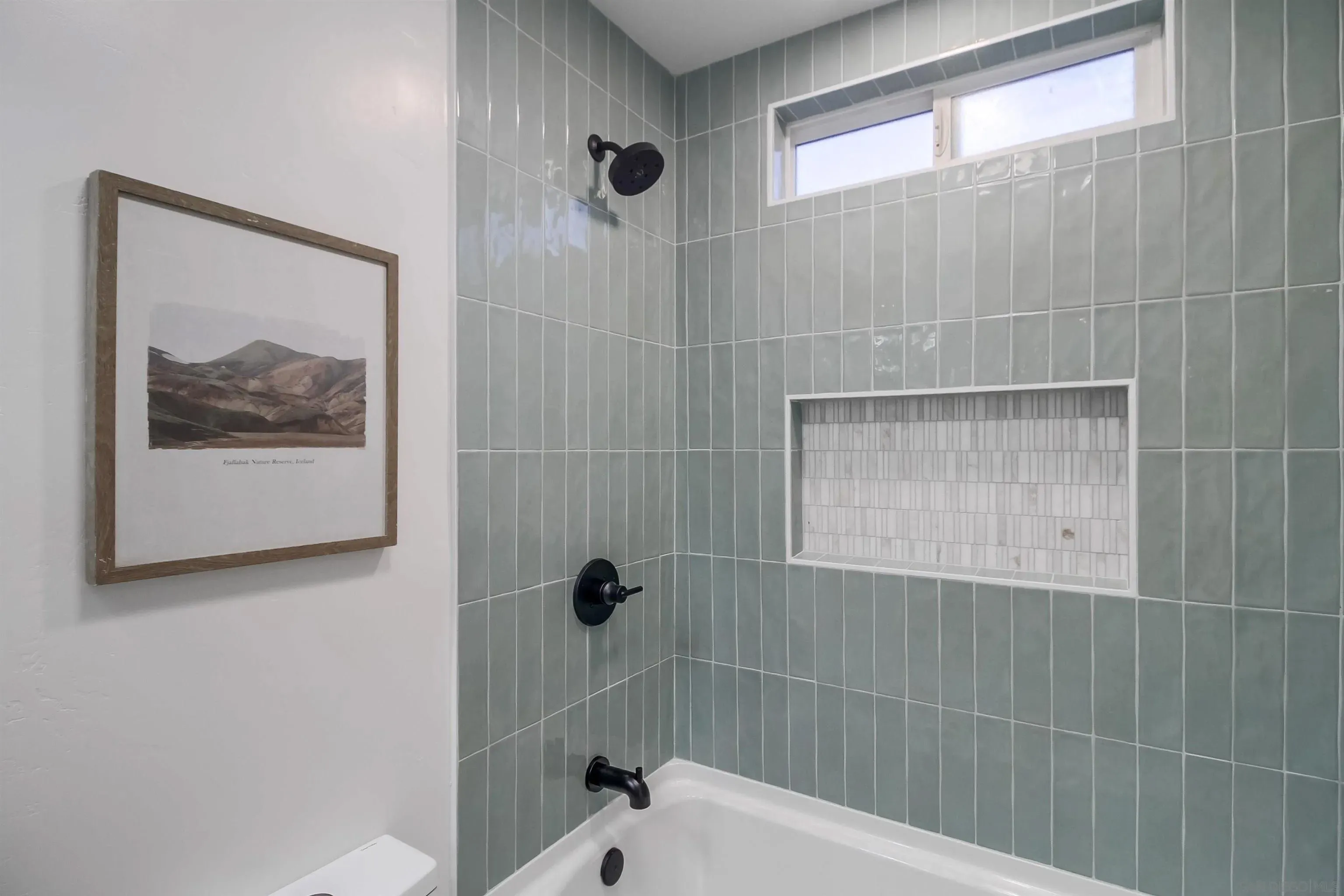 San Diego, California 92111, United States, 3 Bedrooms Bedrooms, ,2 BathroomsBathrooms,Residential,Active,197328