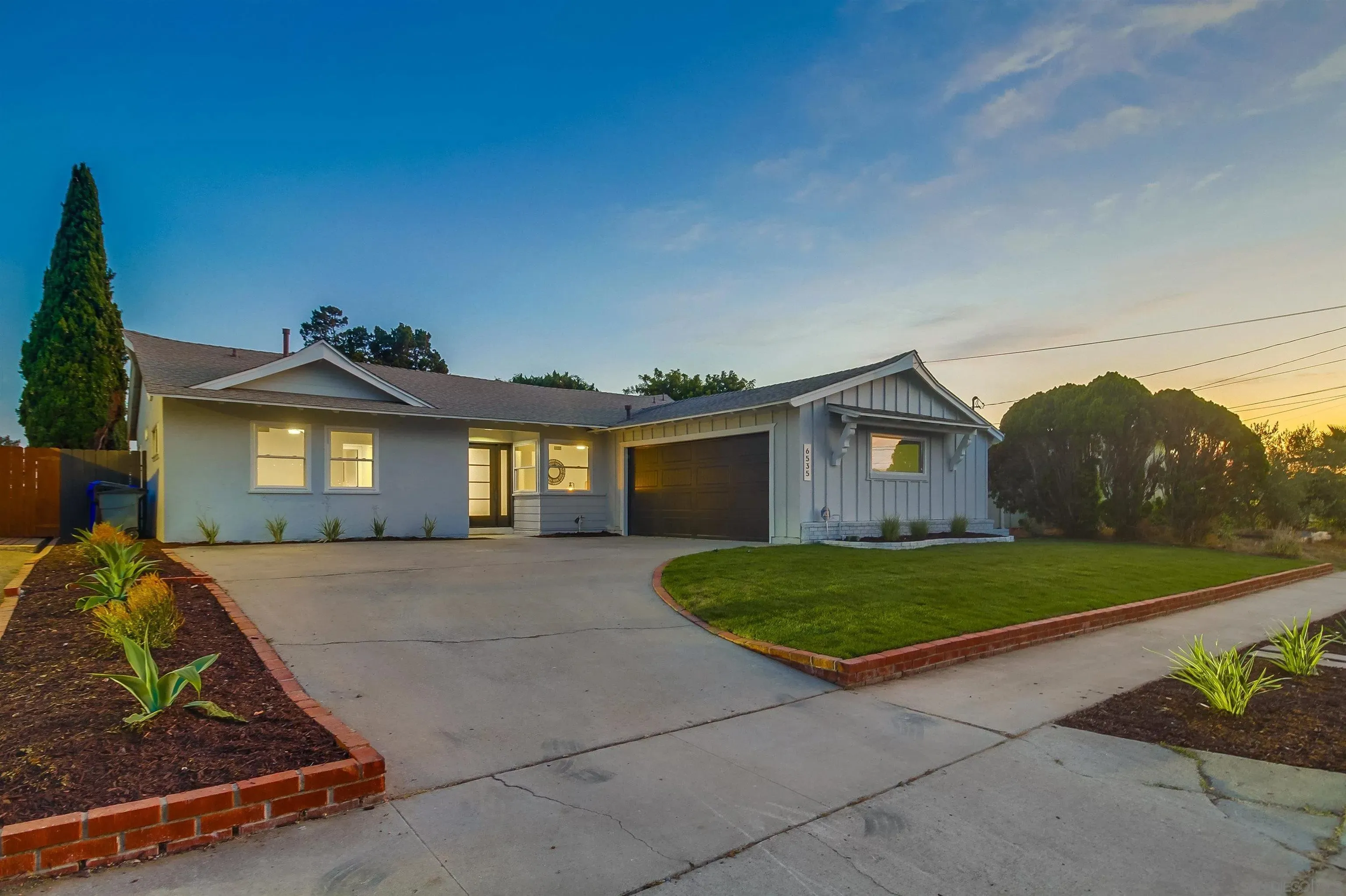 San Diego, California 92111, United States, 3 Bedrooms Bedrooms, ,2 BathroomsBathrooms,Residential,Active,197328