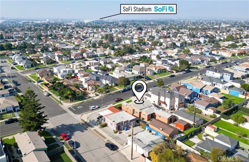 Photo of 10520 Ruthelen, Los Angeles, CA 90047 (MLS # DW25281142)