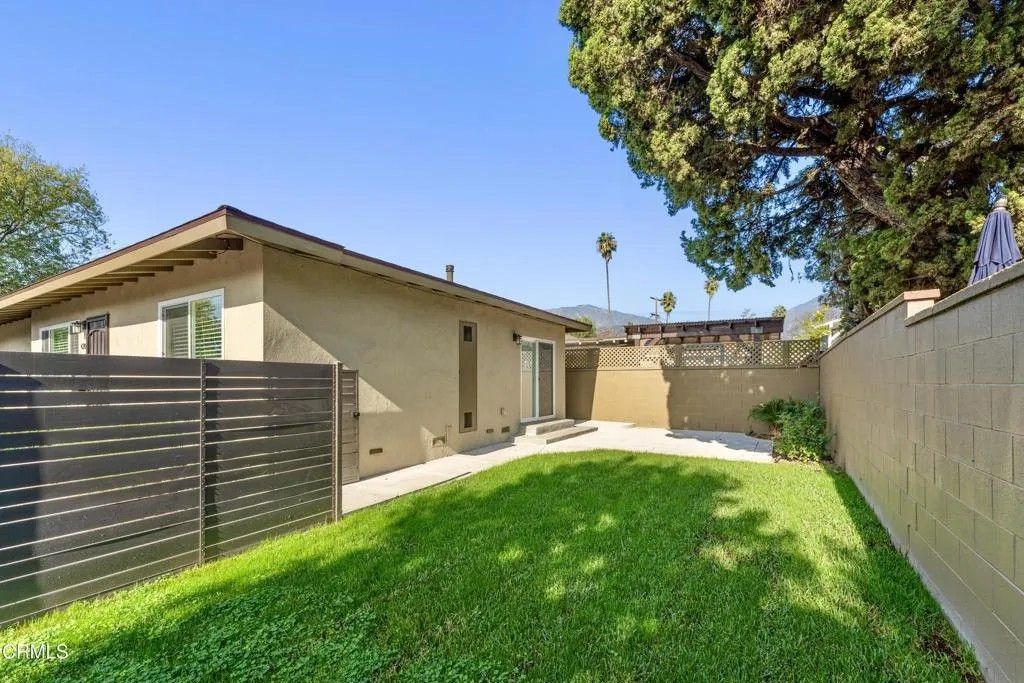 Photo of 420 Violet Avenue #C, Monrovia, CA 91016 (MLS # P1-25507)