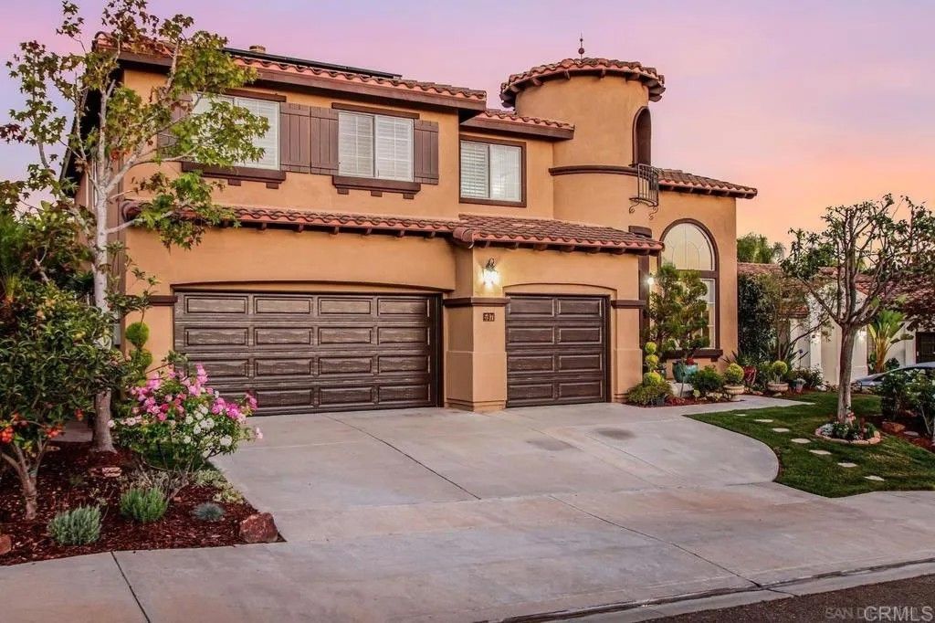 Photo of 597 El Portal Dr, Chula Vista, CA 91914 (MLS # PTP2508989)