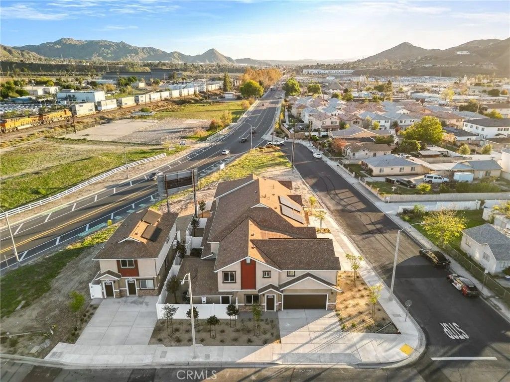 Photo of 302 W Congress Street, Colton, CA 92324 (MLS # DW25273706)