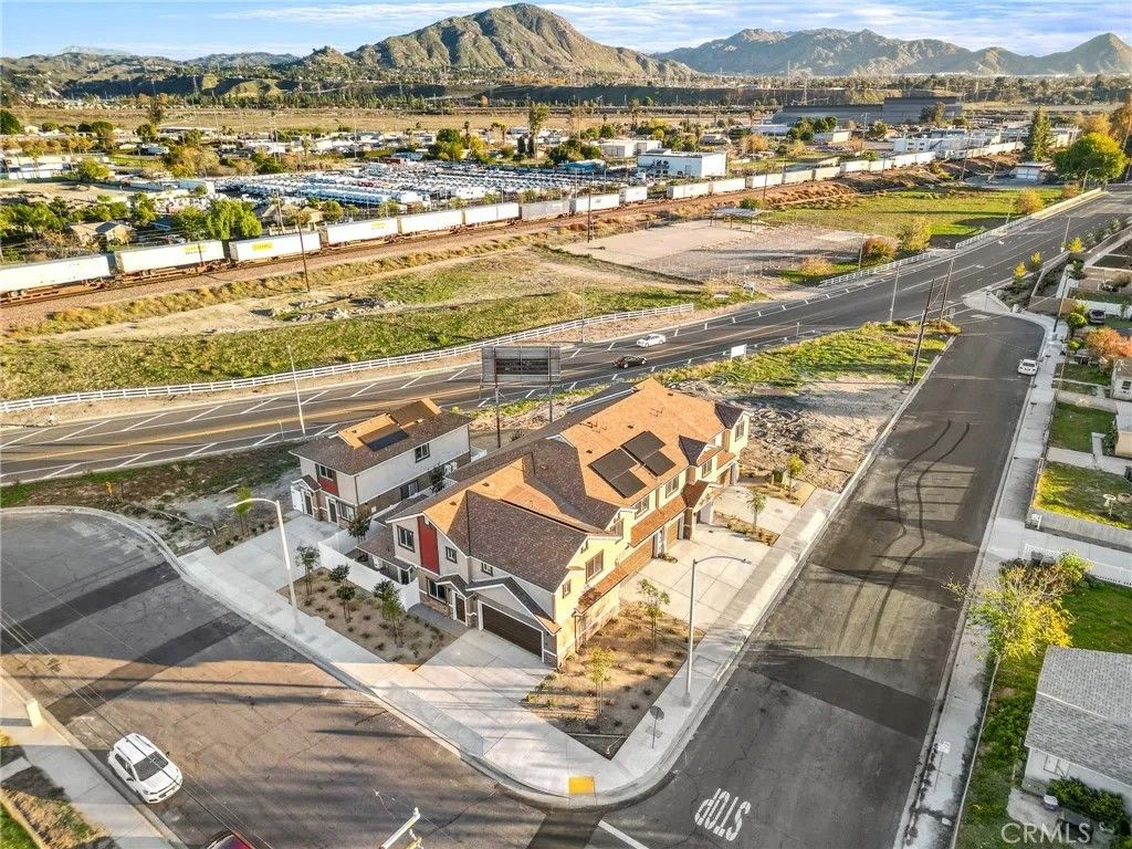 Photo of 302 W Congress Street, Colton, CA 92324 (MLS # DW25273706)