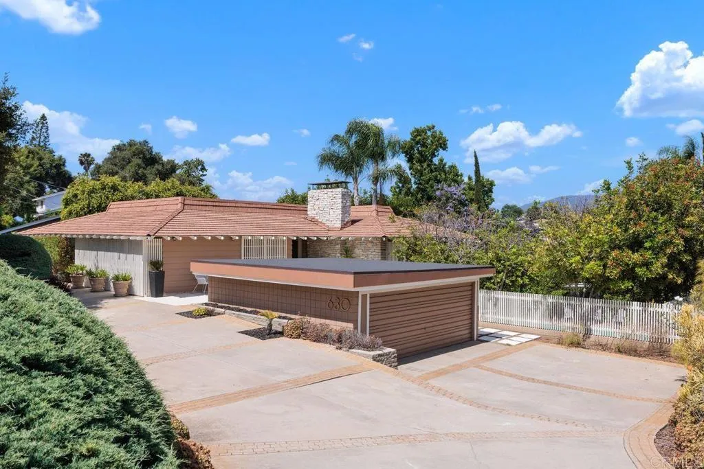 630 Crest Drive