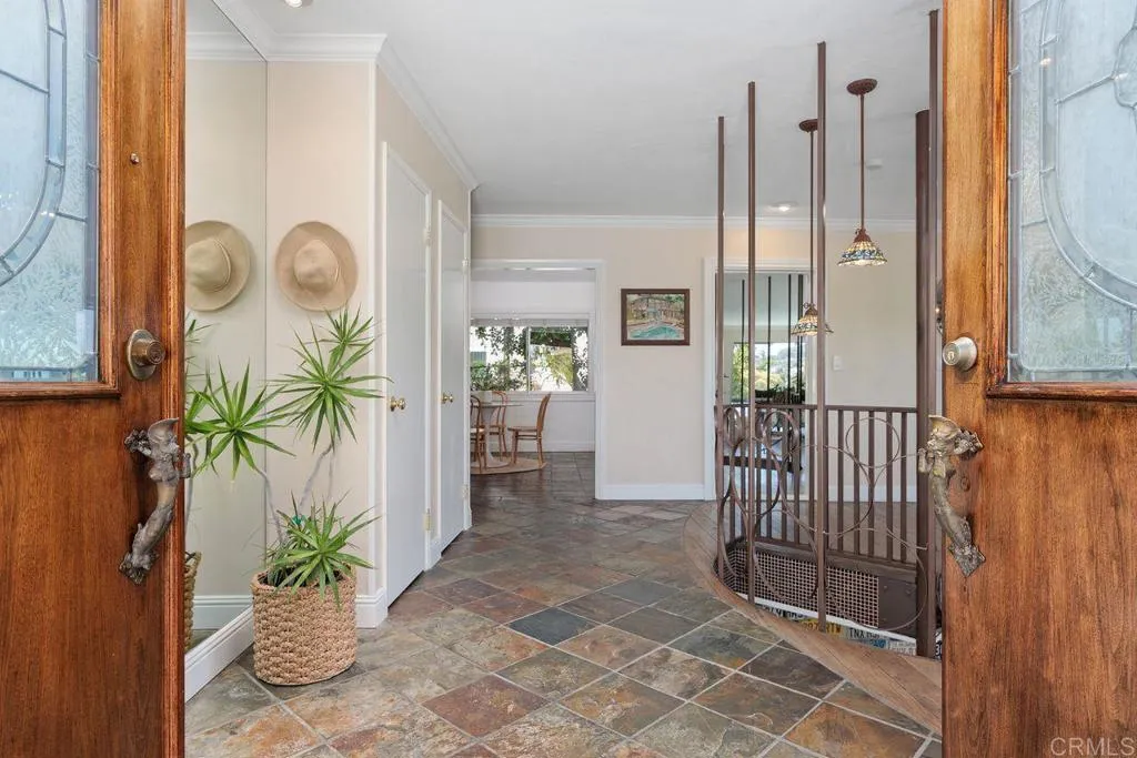 630 Crest Drive