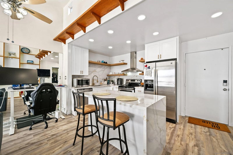 1855 Diamond St 5-327