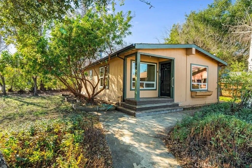 Photo of 7450 Navajoa Avenue, Atascadero, CA 93422 (MLS # NS26007177)