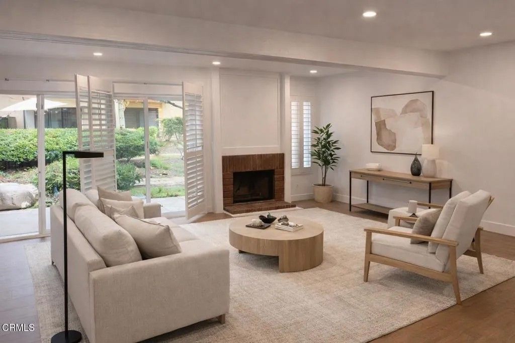 Photo of 5720 Owensmouth Avenue #125, Woodland Hills, CA 91367 (MLS # P1-25258)